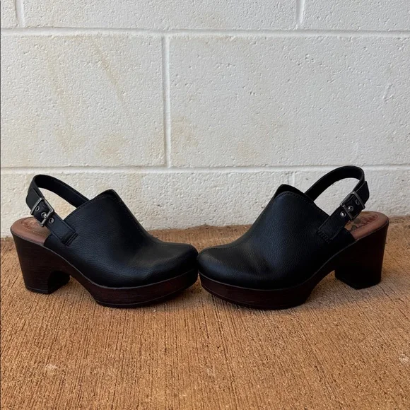 BOC Black Leather Slingback Clogs - Picture 3 of 4